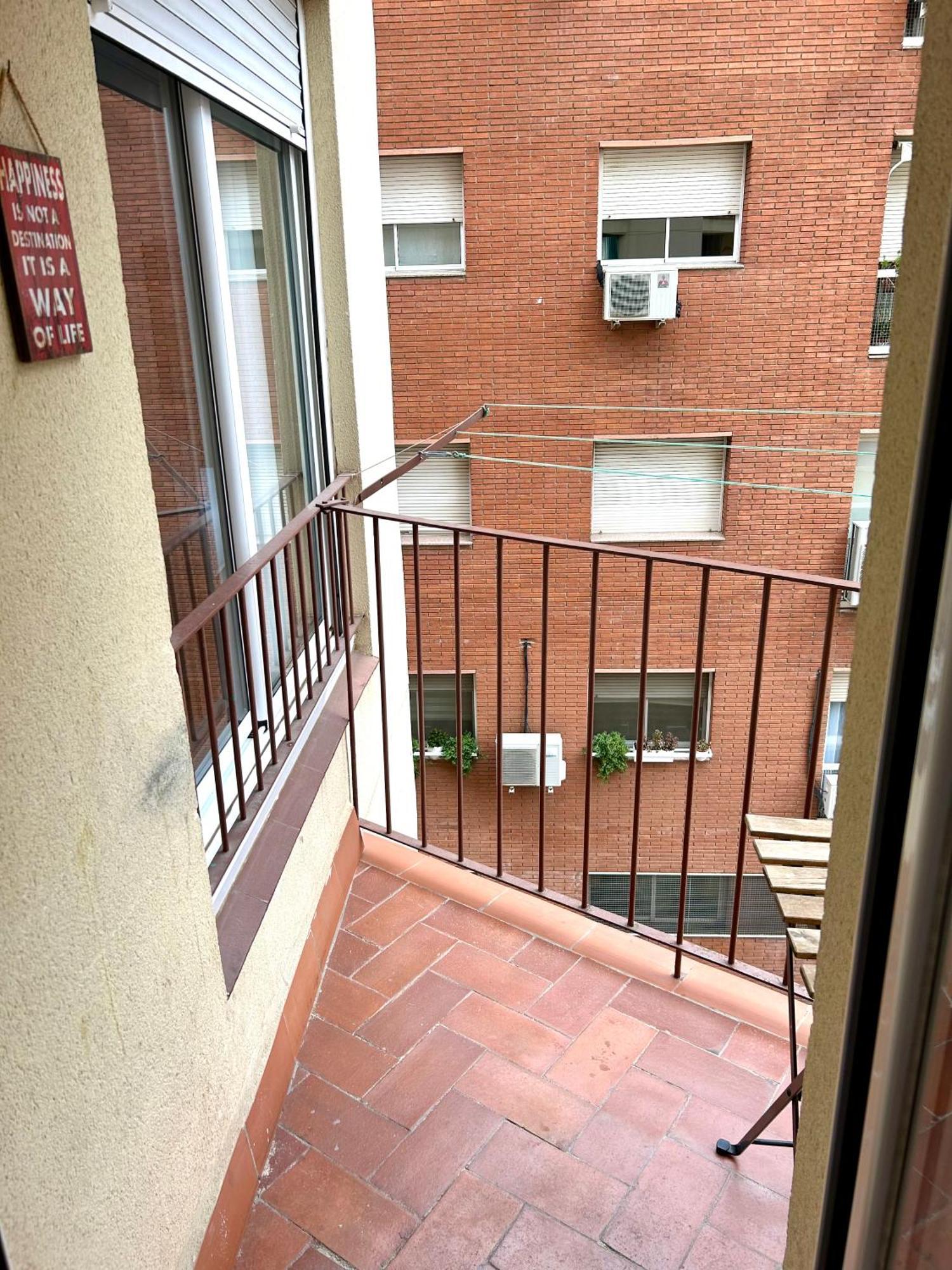 Apartment Carrer D'Olesa Barcelona Exteriér fotografie