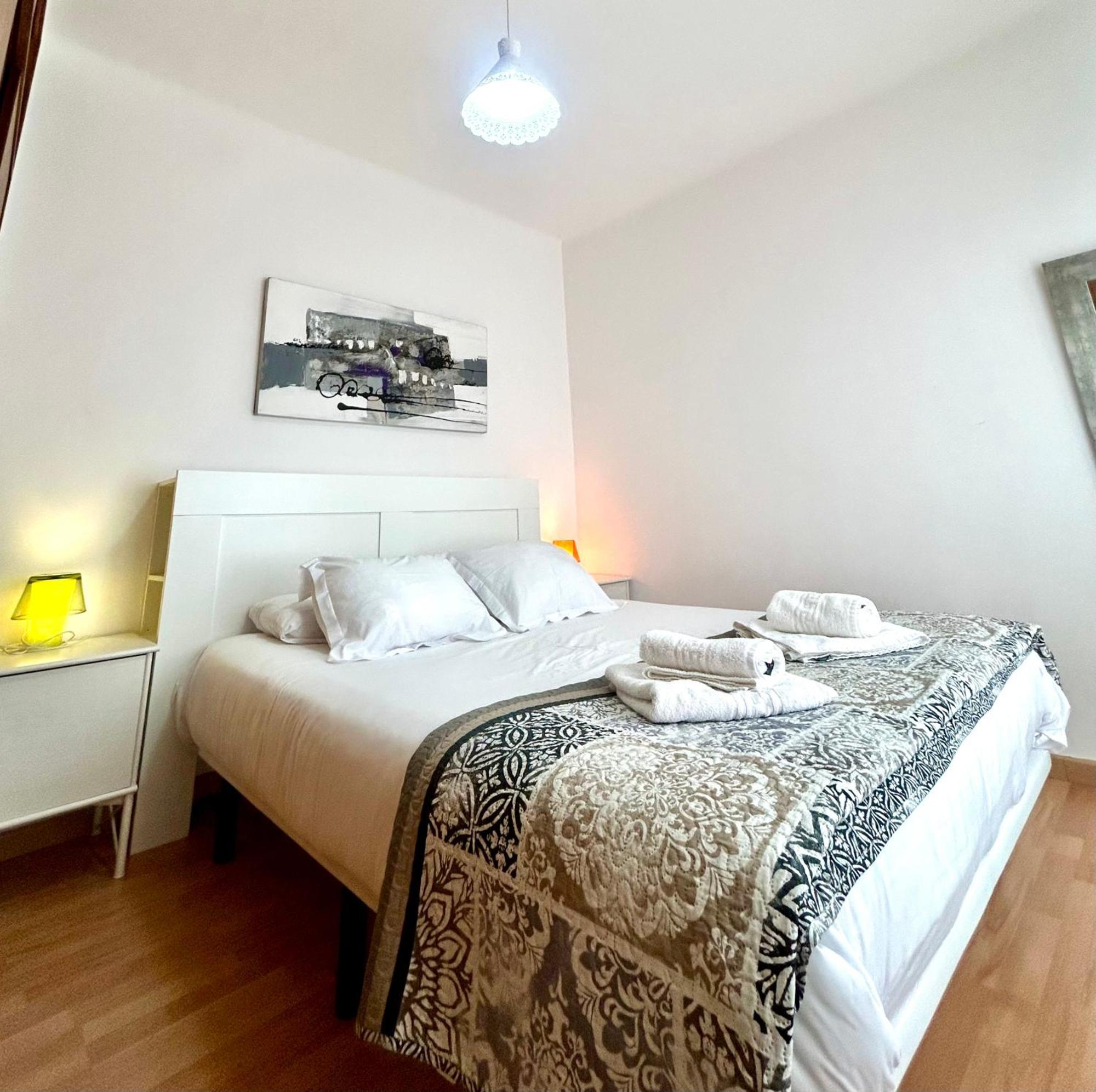 Apartment Carrer D'Olesa Barcelona Exteriér fotografie