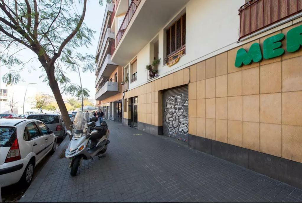 Apartment Carrer D'Olesa Barcelona Exteriér fotografie